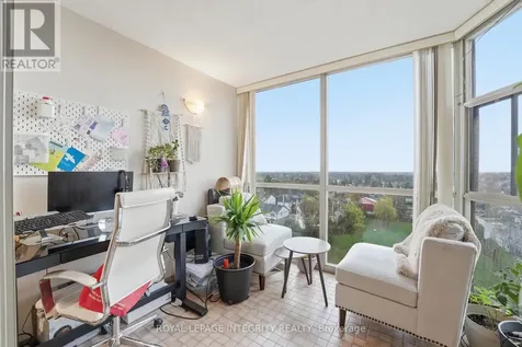 2760 Carousel Crescent Ottawa ON K1T 2N4