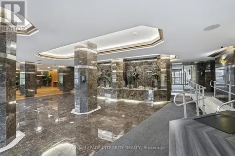 2760 Carousel Crescent Ottawa ON K1T 2N4