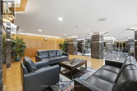 2760 Carousel Crescent Ottawa ON K1T 2N4