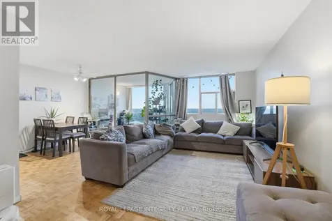 2760 Carousel Crescent Ottawa ON K1T 2N4
