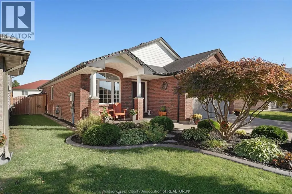 4530 Sassafras Windsor ON N9G 3C8