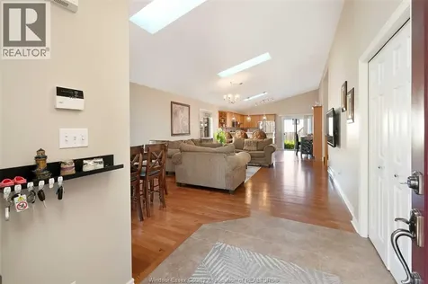 4530 Sassafras Windsor ON N9G 3C8