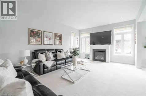 3 Narbonne Crescent Stoney Creek ON L8J 1P0