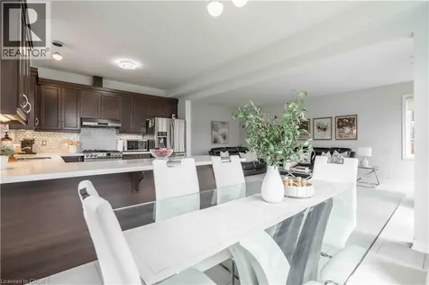 3 Narbonne Crescent Stoney Creek ON L8J 1P0