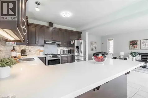 3 Narbonne Crescent Stoney Creek ON L8J 1P0