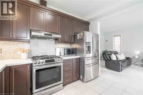 3 Narbonne Crescent Stoney Creek ON L8J 1P0