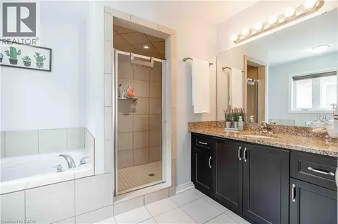 3 Narbonne Crescent Stoney Creek ON L8J 1P0