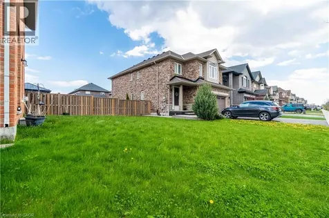 3 Narbonne Crescent Stoney Creek ON L8J 1P0