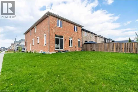 3 Narbonne Crescent Stoney Creek ON L8J 1P0