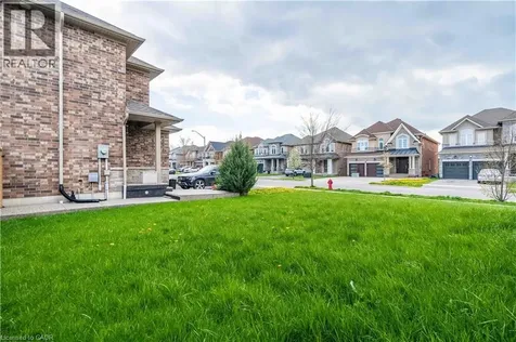 3 Narbonne Crescent Stoney Creek ON L8J 1P0