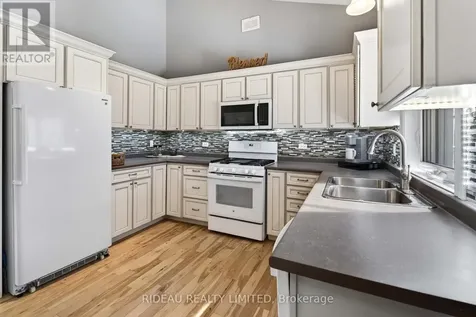 44 Blanchards Hill Road Rideau Lakes ON K0G 1L0