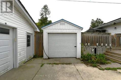 274 Wellington Street St. Thomas ON N5R 2S8
