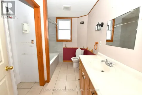 274 Wellington Street St. Thomas ON N5R 2S8