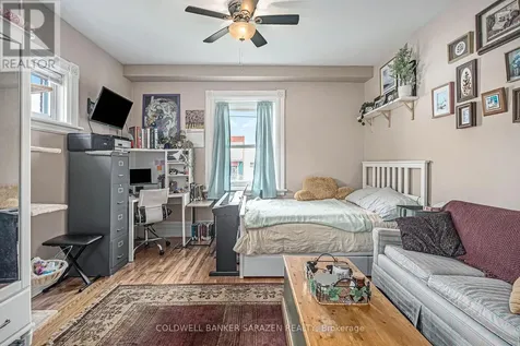 1308 Shillington Avenue Ottawa ON K1Z 8A5