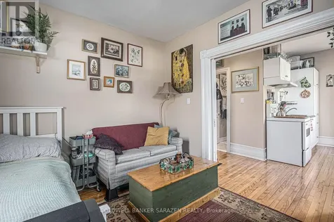 1308 Shillington Avenue Ottawa ON K1Z 8A5