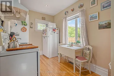 1308 Shillington Avenue Ottawa ON K1Z 8A5