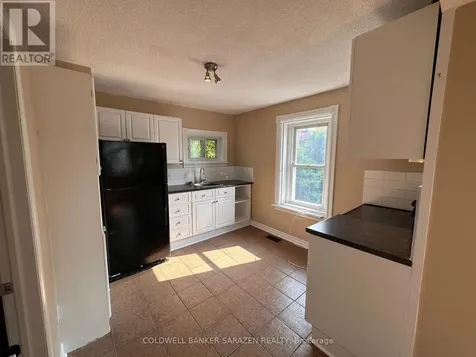 1308 Shillington Avenue Ottawa ON K1Z 8A5