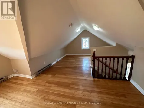 1308 Shillington Avenue Ottawa ON K1Z 8A5