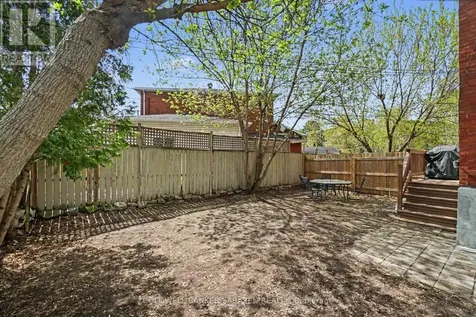 1308 Shillington Avenue Ottawa ON K1Z 8A5