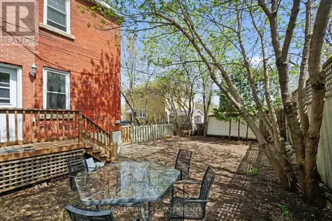 1308 Shillington Avenue Ottawa ON K1Z 8A5
