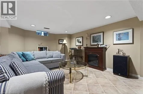 77 Sunvale Place Stoney Creek ON L8E 4Z6