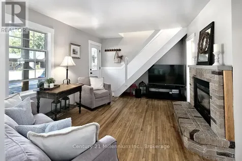 66 Ninth Street Collingwood ON L9Y 2G2