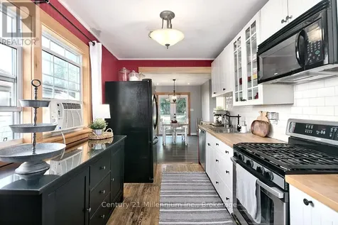 66 Ninth Street Collingwood ON L9Y 2G2