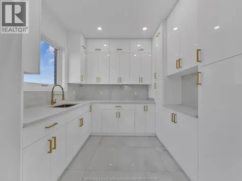 3672 Sutton Avenue Windsor ON N9E 0B3