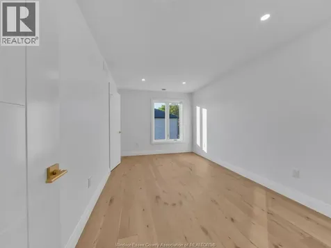 3672 Sutton Avenue Windsor ON N9E 0B3