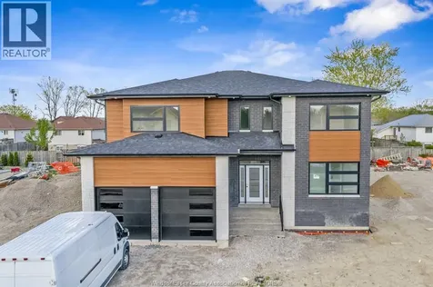 3672 Sutton Avenue Windsor ON N9E 0B3