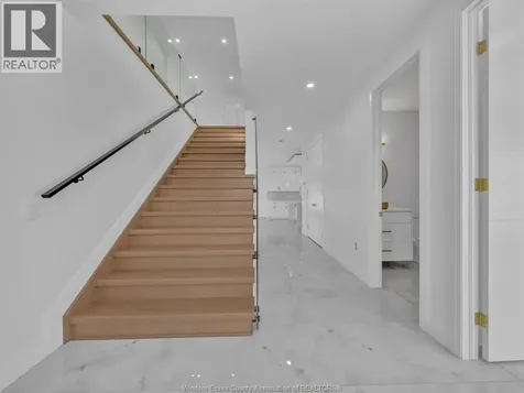 3672 Sutton Avenue Windsor ON N9E 0B3