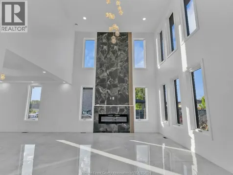 3672 Sutton Avenue Windsor ON N9E 0B3