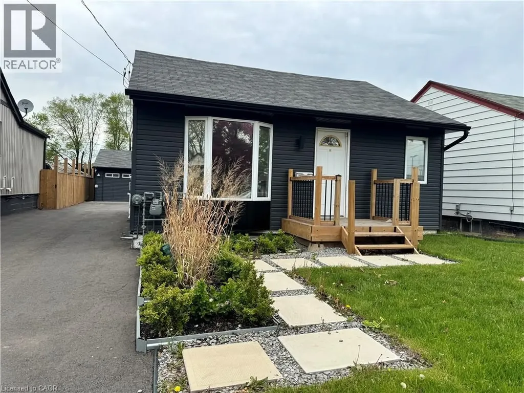 43 Mahony Avenue Hamilton ON L8H 3C3