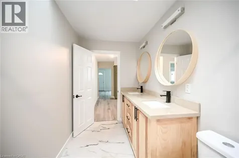 43 Mahony Avenue Hamilton ON L8H 3C3