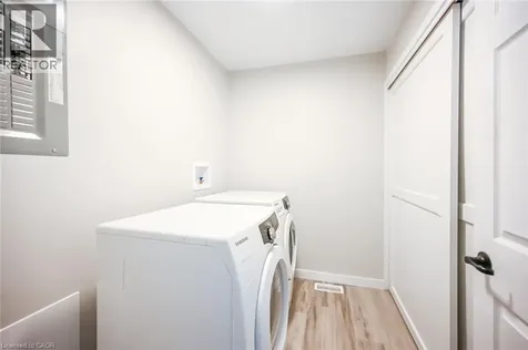 43 Mahony Avenue Hamilton ON L8H 3C3