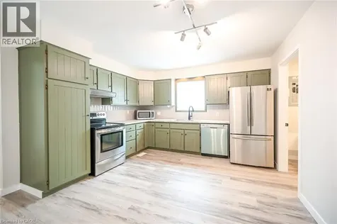 43 Mahony Avenue Hamilton ON L8H 3C3