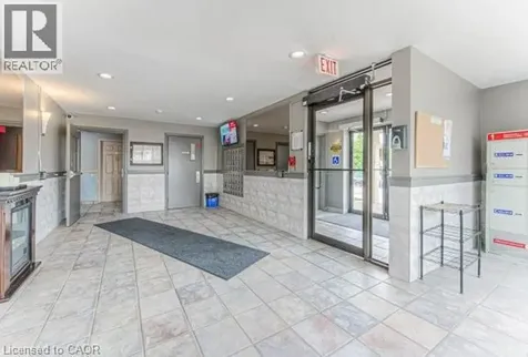 65 Highland Crescent Kitchener ON N2M 5M8
