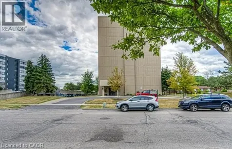 65 Highland Crescent Kitchener ON N2M 5M8