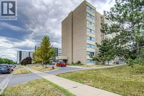 65 Highland Crescent Kitchener ON N2M 5M8