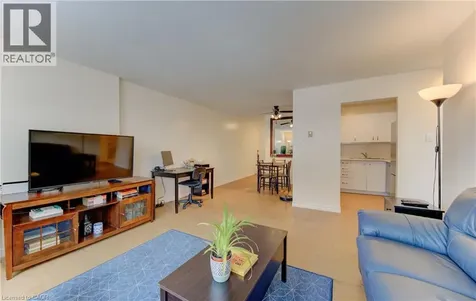 65 Highland Crescent Kitchener ON N2M 5M8