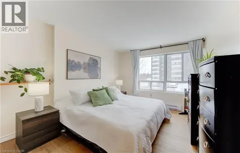 65 Highland Crescent Kitchener ON N2M 5M8