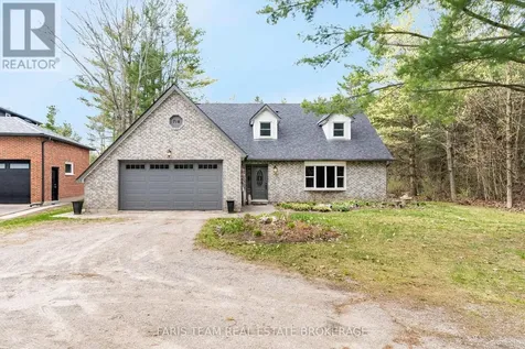 718 Henderson Drive Innisfil ON L9S 2J8