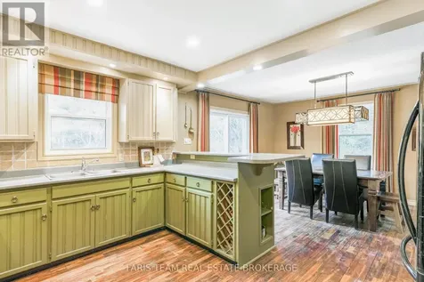 718 Henderson Drive Innisfil ON L9S 2J8
