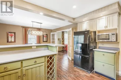 718 Henderson Drive Innisfil ON L9S 2J8