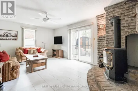718 Henderson Drive Innisfil ON L9S 2J8