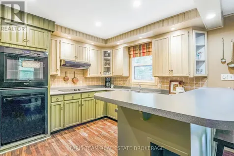 718 Henderson Drive Innisfil ON L9S 2J8