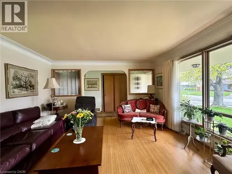 130 Gardiner Avenue East Dunnville ON N1A 1A8
