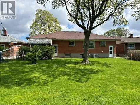 130 Gardiner Avenue East Dunnville ON N1A 1A8