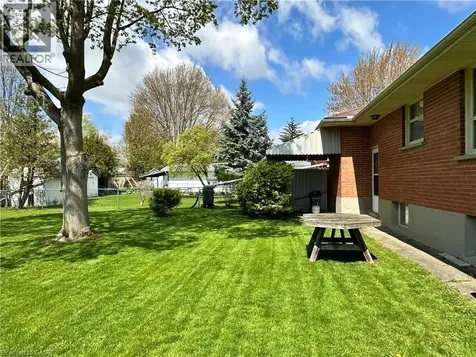 130 Gardiner Avenue East Dunnville ON N1A 1A8