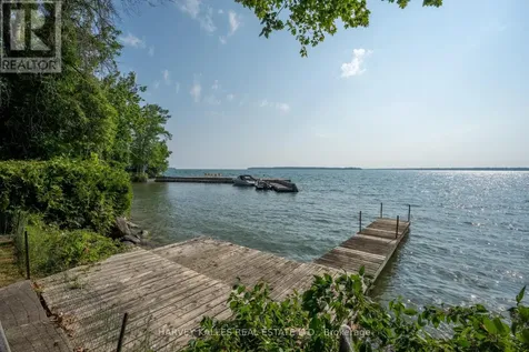 607 Cedarvale Drive Innisfil ON L9S 4L1